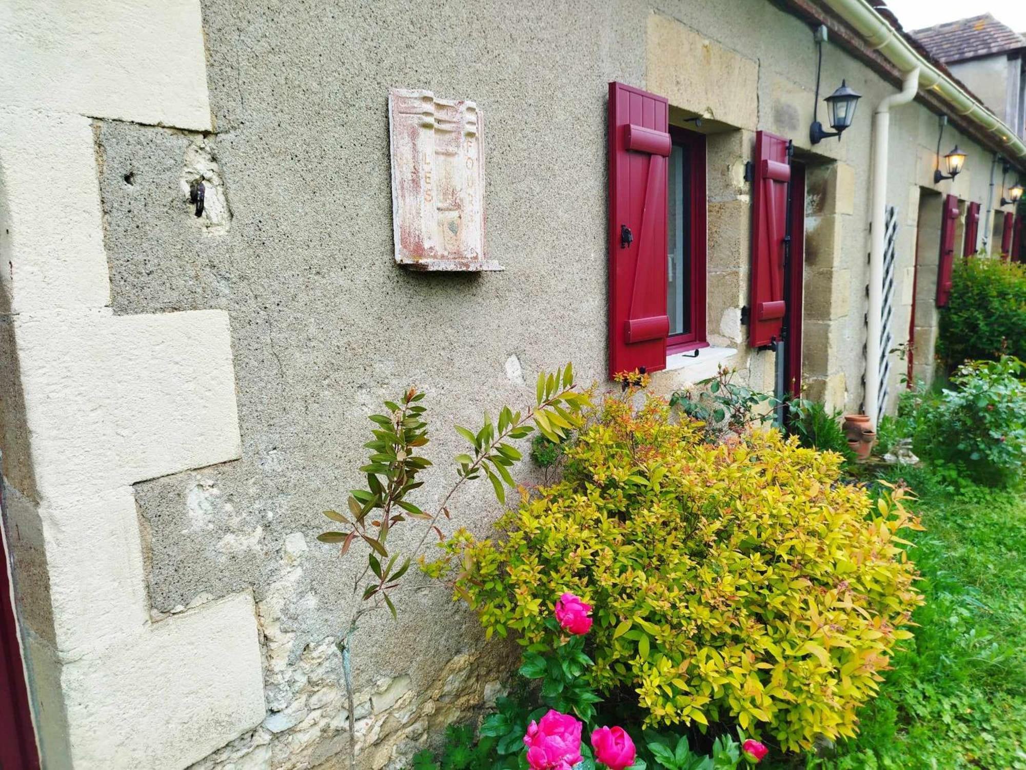 Gite Des Fours Agonges ภายนอก รูปภาพ